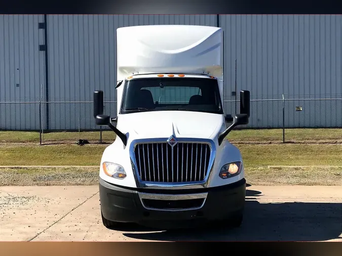 2021 INT LT625 6x4ce8feeb841f595c0e0280d26005ea260