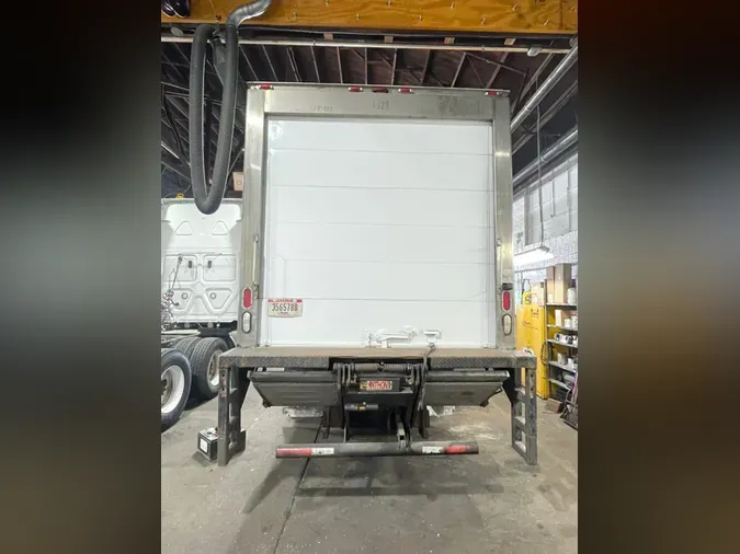 2018 NAVISTAR INTERNATIONAL 4300