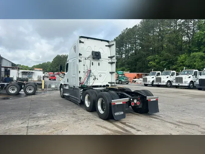 2023 Freightliner Cascadia 126