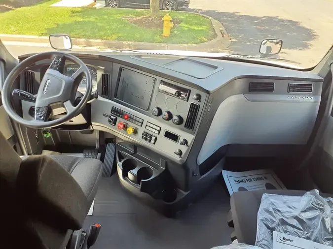 2019 FREIGHTLINER NEW CASCADIA PX12664