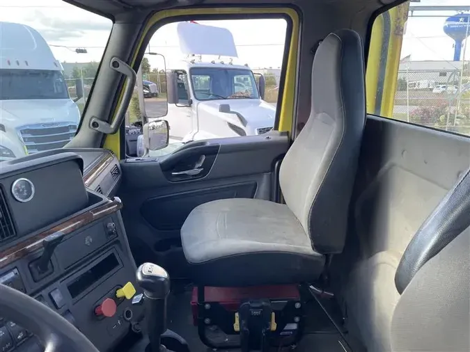 2018 INTERNATIONAL RH613
