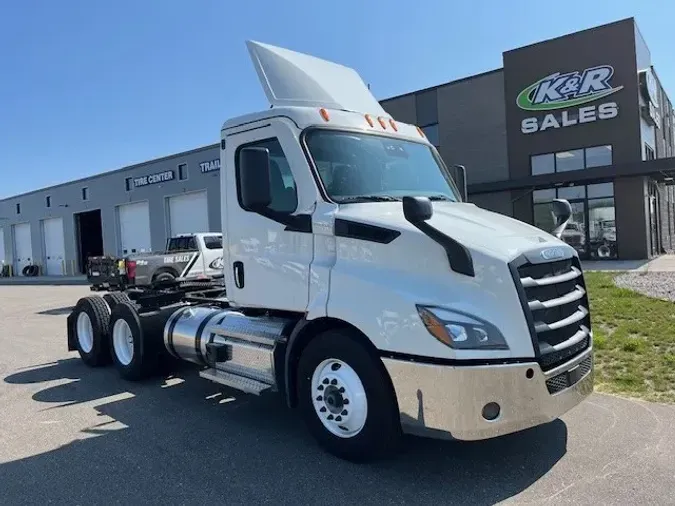 2023 Freightliner Cascadiace9f4e879437f8801907f4ed2a33aef7