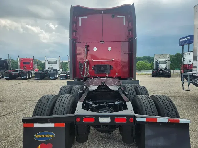 2023 PETERBILT 579