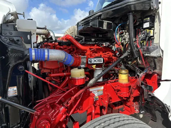 2022 Peterbilt 567