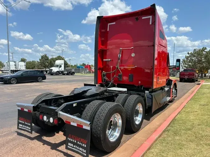 2023 KENWORTH T680