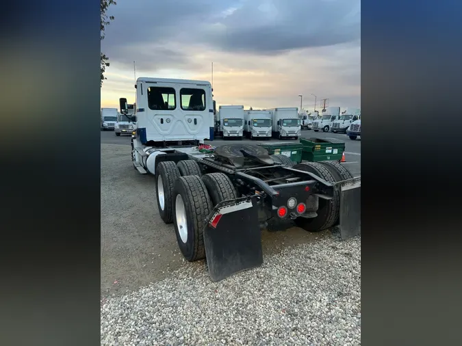 2018 FREIGHTLINER/MERCEDES CASCADIA 125