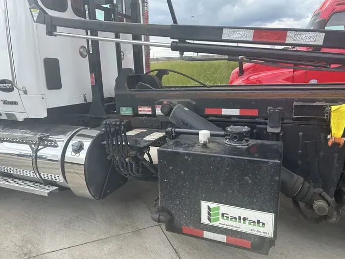 2022 Kenworth T880