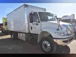 2017 INTERNATIONAL DURASTAR 4300