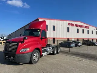 2018 International LT® Series Day Cab