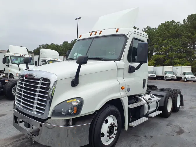 2019 FREIGHTLINER/MERCEDES CASCADIA 125