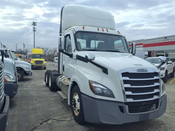 2021 FREIGHTLINER/MERCEDES NEW CASCADIA PX12664