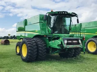 2013 John Deere S680