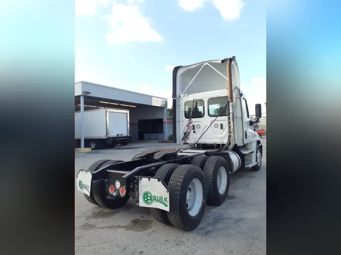 2018 FREIGHTLINER/MERCEDES CASCADIA 125