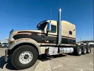 2022 Peterbilt 567