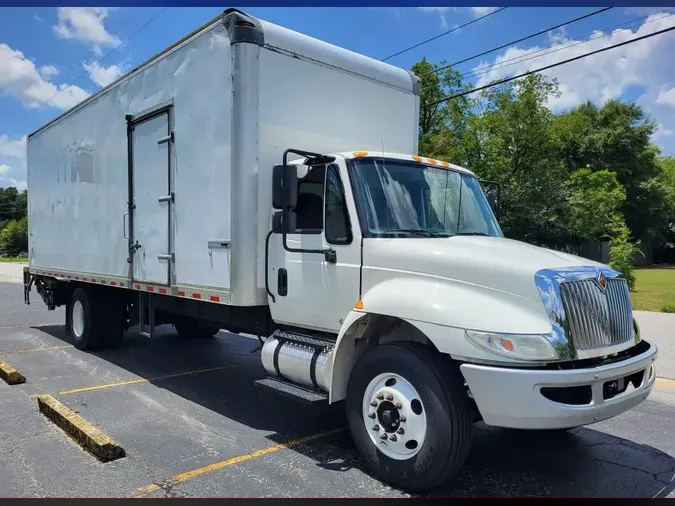 2019 NAVISTAR INTERNATIONAL 4300
