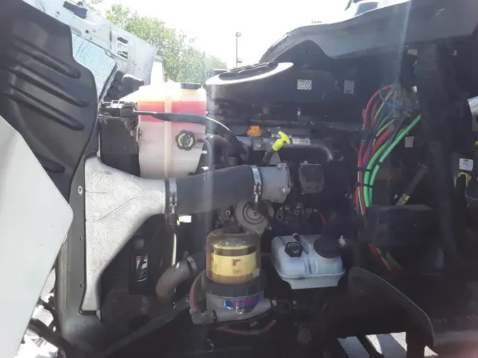 2017 FREIGHTLINER CASCADIA 113
