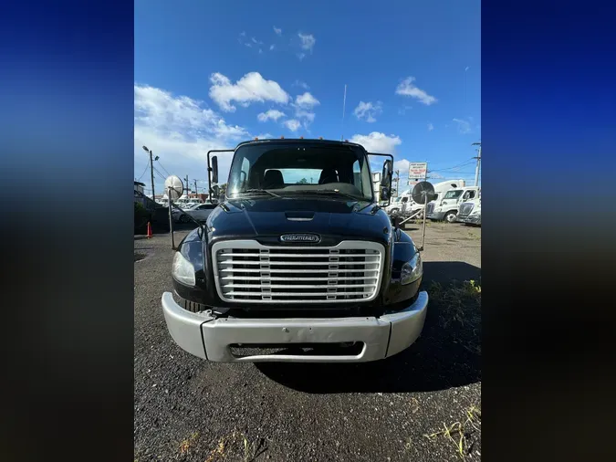 2016 FREIGHTLINER/MERCEDES M2 106