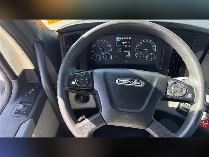 2022 FREIGHTLINER CA126