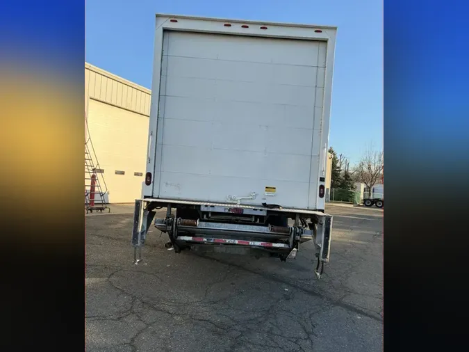 2019 NAVISTAR INTERNATIONAL 4300