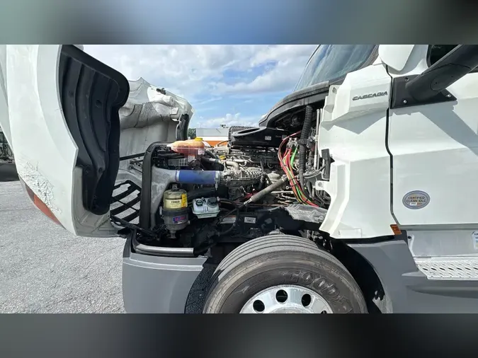 2022 Freightliner Cascadia 126ced70bdf4faee34f9a4c5685a57f78d8