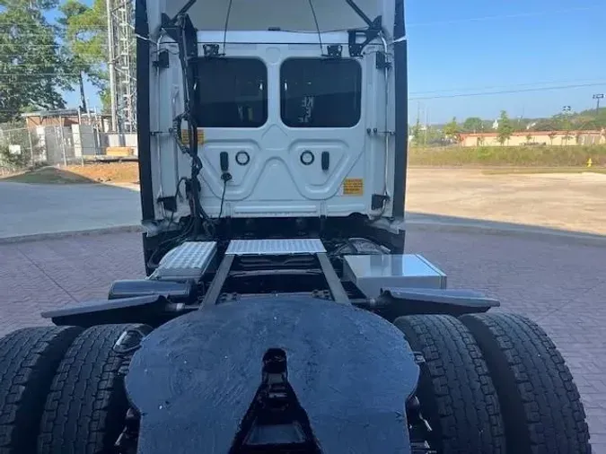 2020 Freightliner Cascadia