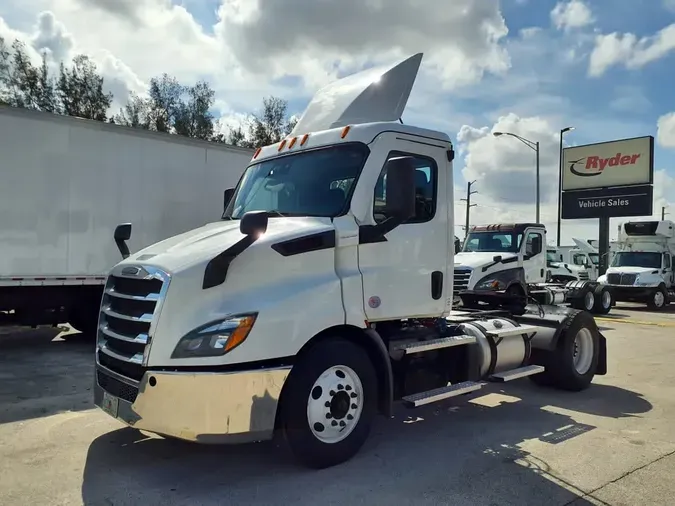 2020 FREIGHTLINER/MERCEDES NEW CASCADIA 116ced8ead0d16c8d49de9dbe6b535c2f40