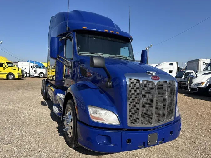 2022 Peterbilt 579