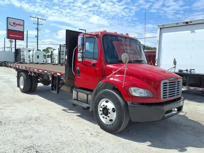 2014 FREIGHTLINER M2 106