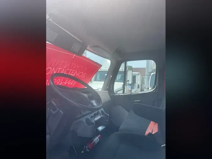 2019 FREIGHTLINER M2 106