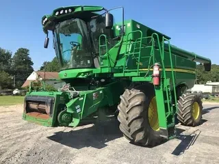 2013 John Deere S660