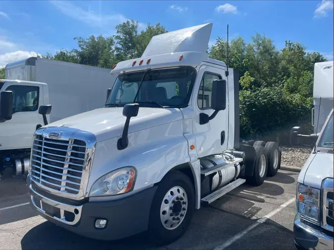 2020 Freightliner Cascadia