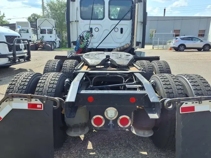 2019 FREIGHTLINER CASCADIA 125