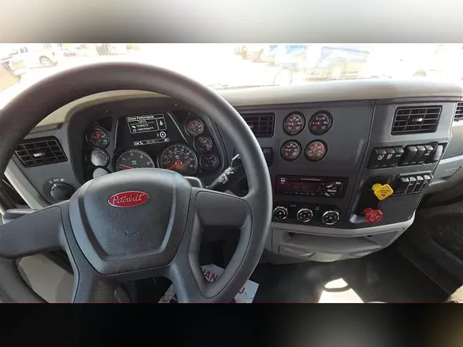 2020 PETERBILT 579