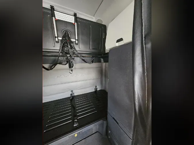 2021 FREIGHTLINER Cascadia 126