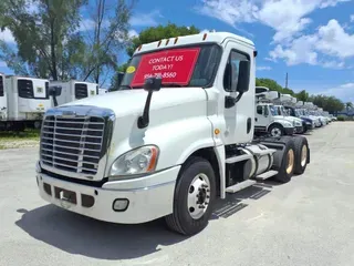 2019 FREIGHTLINER CASCADIA 125