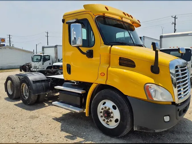 2018 FREIGHTLINER CASCADIA 113