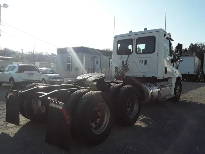 2020 FREIGHTLINER/MERCEDES CASCADIA 125