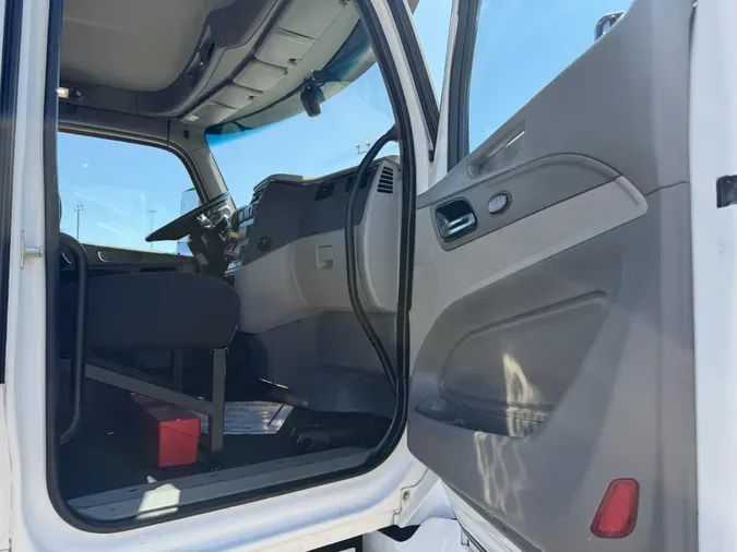 2021 Peterbilt 567
