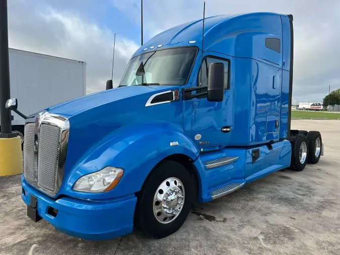 2022 Kenworth T680