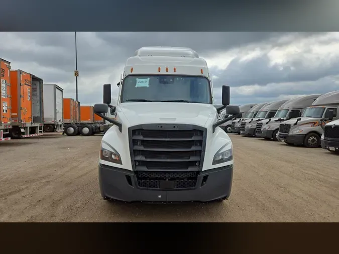 2022 Freightliner Cascadia 126