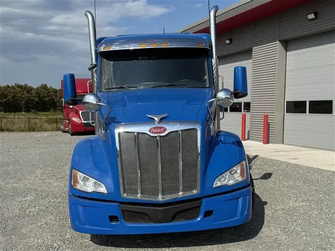 2022 PETERBILT 579