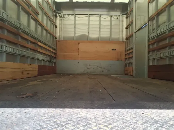 2015 FREIGHTLINER/MERCEDES M2 106