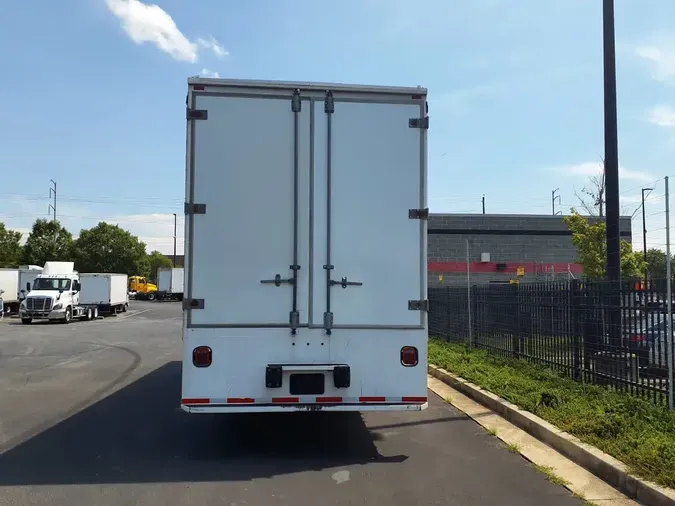 2021 FREIGHTLINER/MERCEDES M2 106