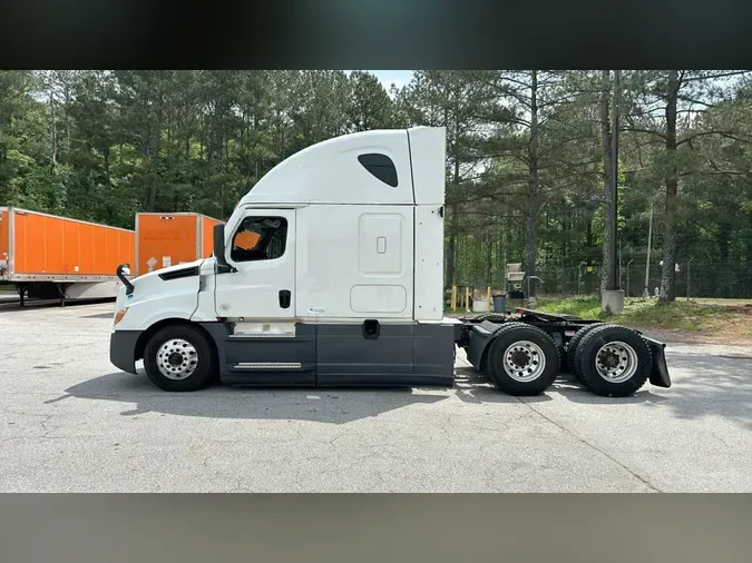 2021 Freightliner Cascadia