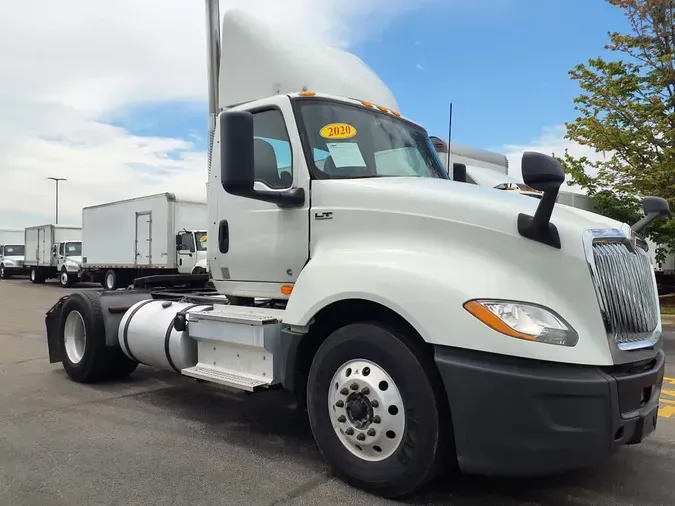 2020 NAVISTAR INTERNATIONAL LT625 DAYCAB S/A