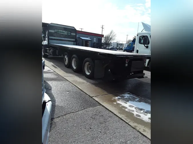 2015 FREIGHTLINER/MERCEDES 108SD