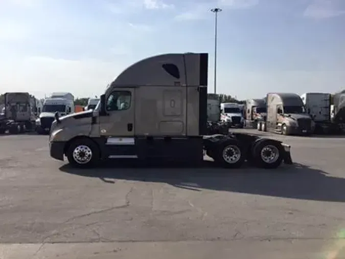 2023 Freightliner Cascadia