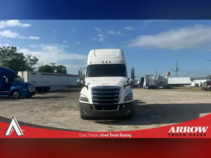 2021 FREIGHTLINER CA126