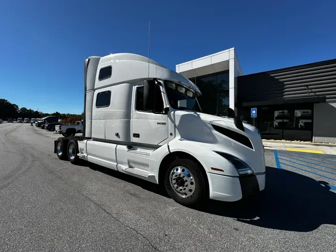 2022 Volvo VNL64T860cf18743469bcfaa62cdabd203b965547