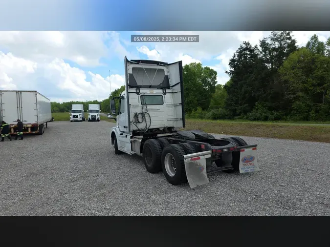 2018 Volvo VNL300